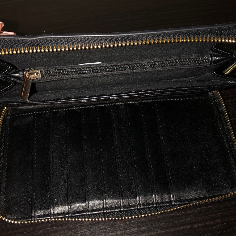 Wallet - Picture 4 of 4